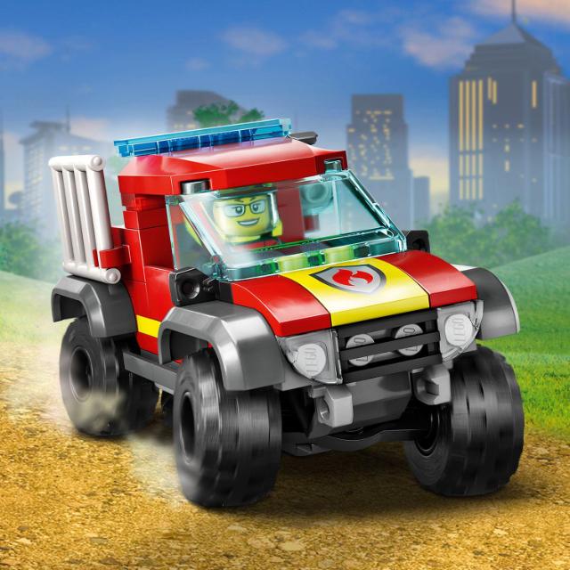 LEGO City, Salvare cu masina de pompieri 4x4, numar piese 97, varsta 5+